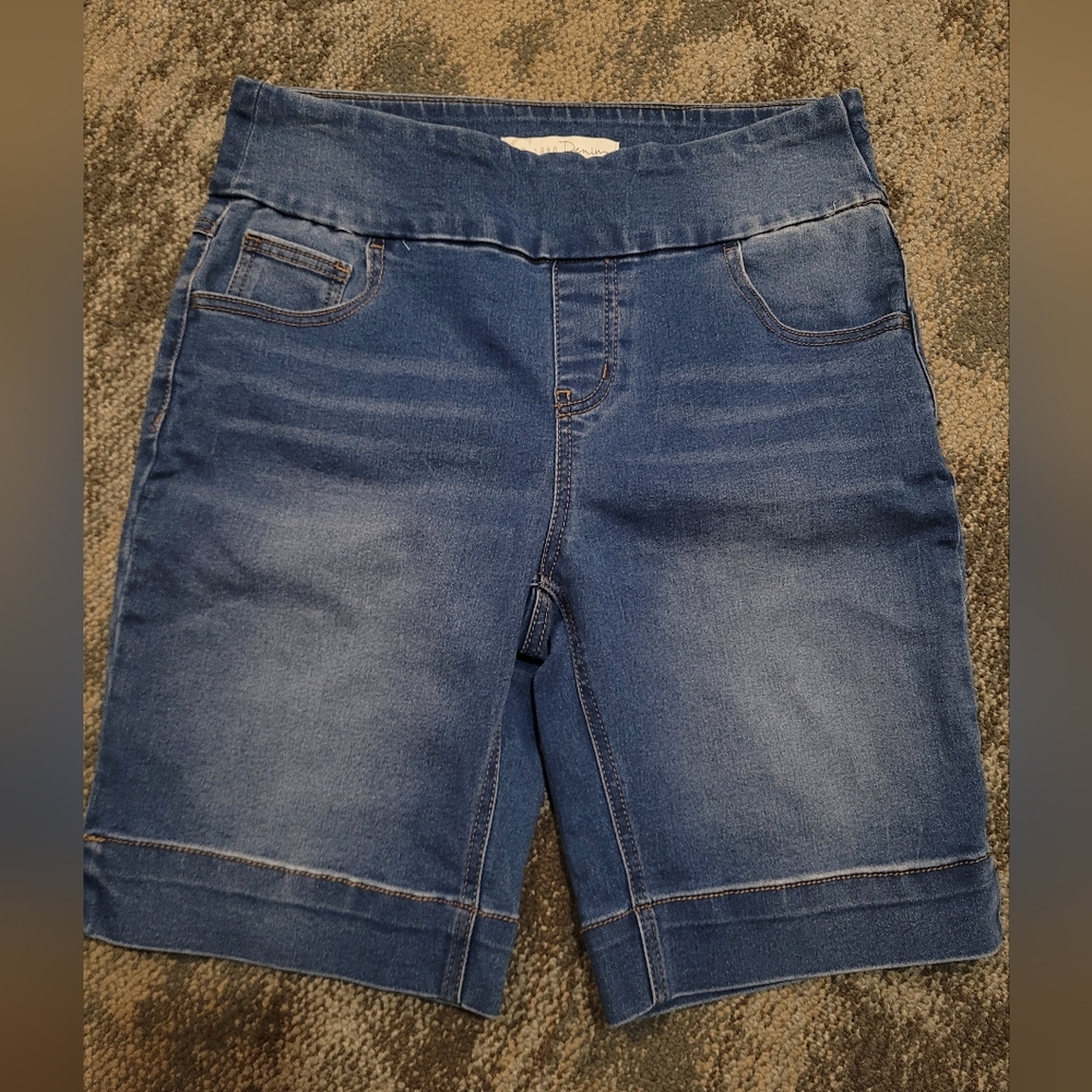 Womens Bermua Shorts